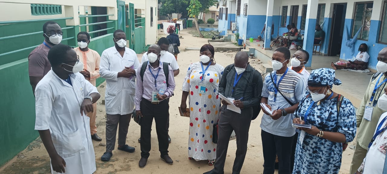 Group visits a clinic